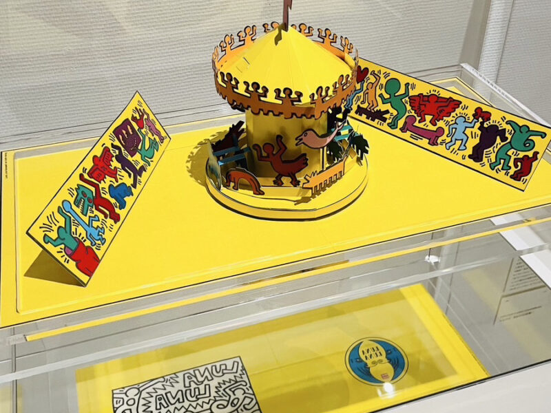 キースヘリング展で見た飛び出す絵本